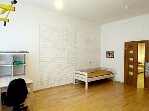 квартира за адресою Академіка Олександра Богомольця вул., 2