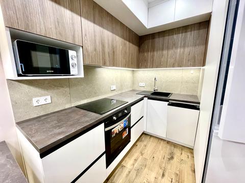 квартира за адресою Віктора Некрасова вул. (Північно-Сирецька), 8