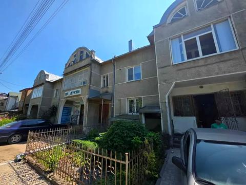 комерційна за адресою Тисменицька, 220