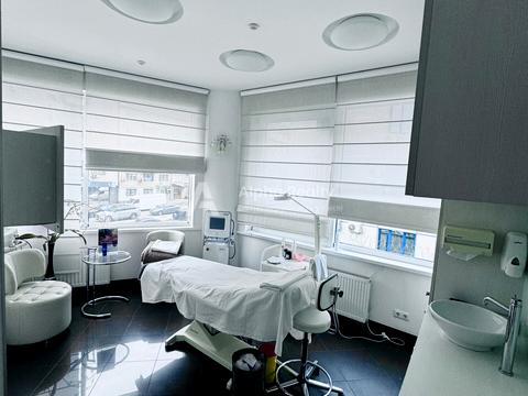 комерційна за адресою Кловський узвіз (Кловський), 7a