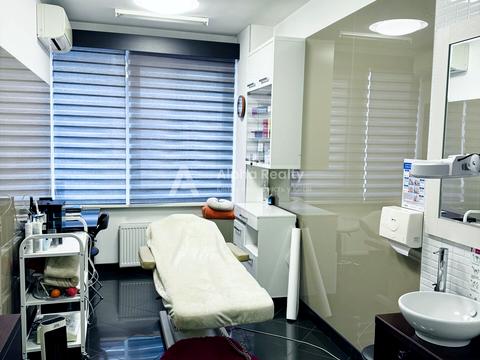 комерційна за адресою Кловський узвіз (Кловський), 7a