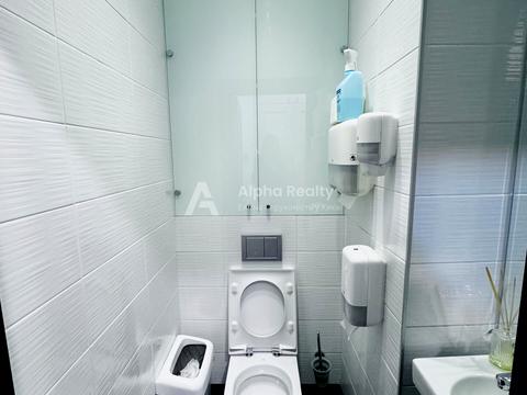 комерційна за адресою Кловський узвіз (Кловський), 7a