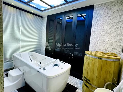 комерційна за адресою Кловський узвіз (Кловський), 7a