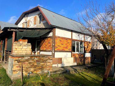 будинок за адресою Набережна