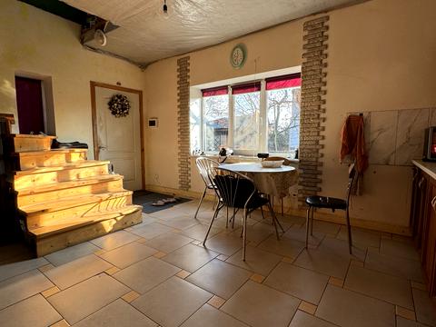 дом по адресу Набережна