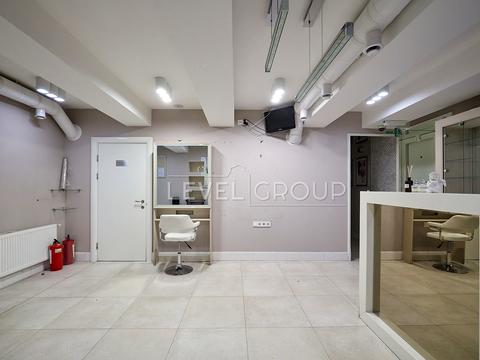 комерційна за адресою Олександра Кониського вул., 62