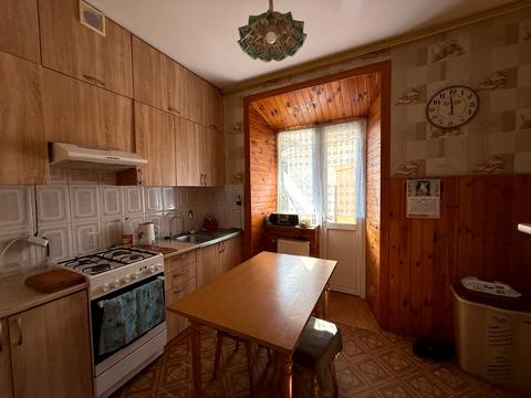 будинок за адресою Василя Комендаря вул.