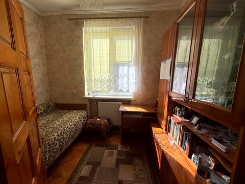 будинок за адресою Василя Комендаря вул.