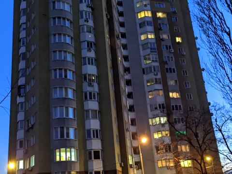 комерційна за адресою Євгена Сверстюка вул. (Марини Раскової), 52-В