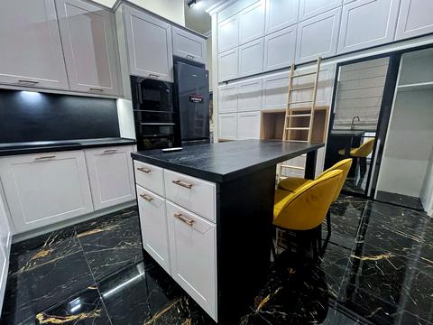 квартира по адресу Михайловский пер., 20