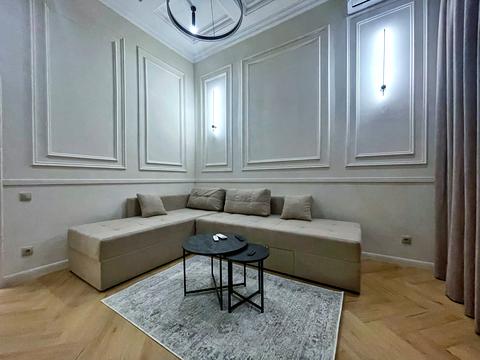 квартира по адресу Михайловский пер., 20