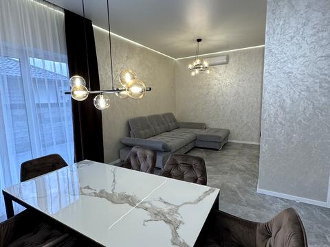 будинок за адресою Успішна