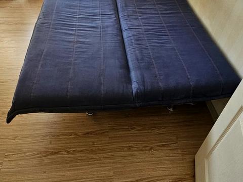 квартира за адресою Залізнична вул., 9