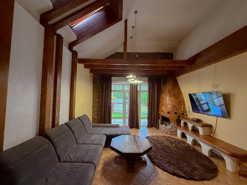 будинок за адресою Олімпійська