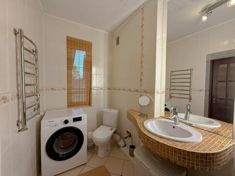 будинок за адресою Олімпійська