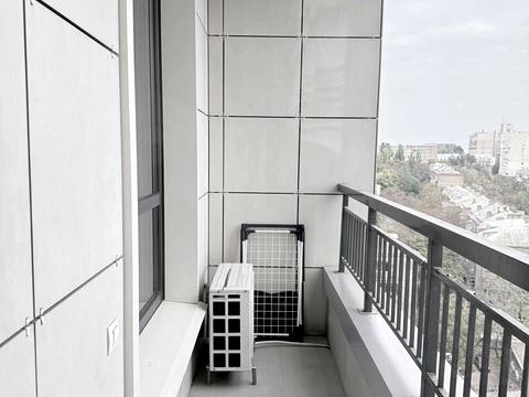 квартира за адресою Джона Маккейна вул. (Івана Кудрі), 26