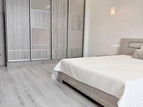 квартира за адресою Джона Маккейна вул. (Івана Кудрі), 26