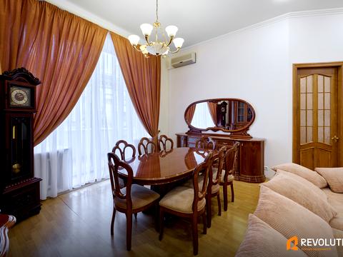 квартира за адресою Євгена Чикаленка вул. (Пушкінська), 7