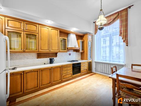 квартира за адресою Євгена Чикаленка вул. (Пушкінська), 7