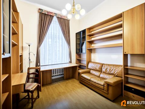 квартира за адресою Євгена Чикаленка вул. (Пушкінська), 7