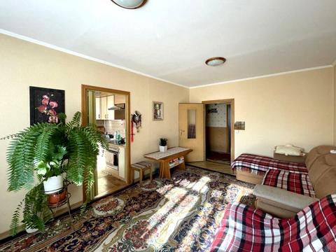 квартира за адресою Тролейбусна вул., 15