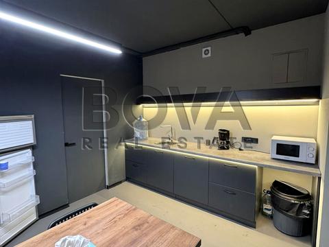 комерційна за адресою Ділова вул. (Димитрова), 2-Б