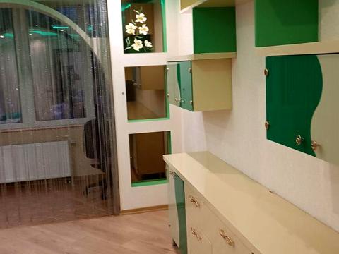 квартира за адресою Антіна Манастирського вул. (), 8