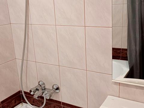 квартира за адресою Антіна Манастирського вул. (), 8