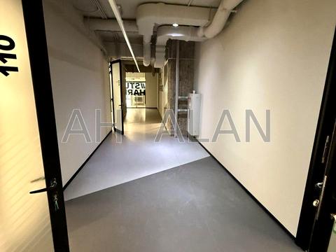 комерційна за адресою Зоологічна вул., 5