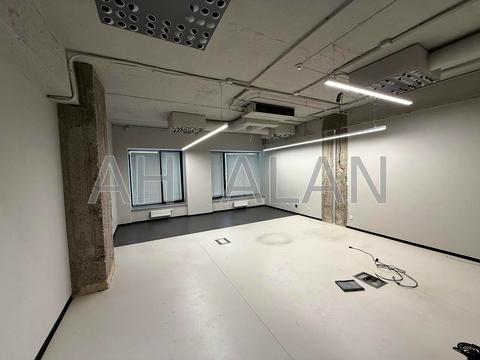 комерційна за адресою Зоологічна вул., 5