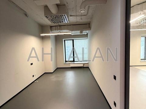 комерційна за адресою Зоологічна вул., 5