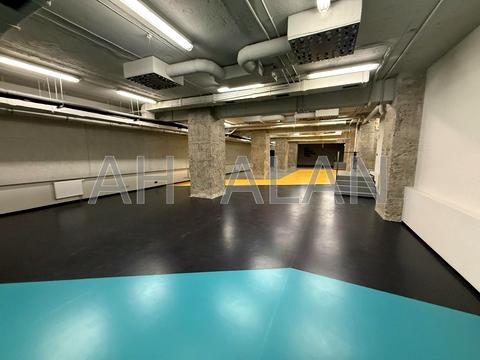 комерційна за адресою Зоологічна вул., 5