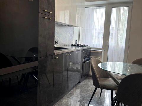 квартира по адресу Крушельницких ул., 3