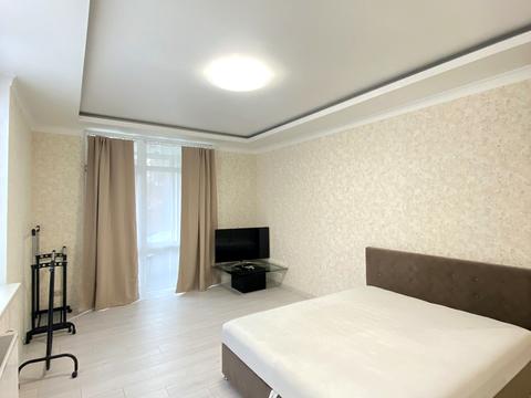 квартира за адресою Феодосійська вул., 2-Л