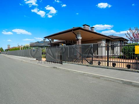 дом по адресу Золочівська