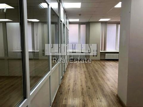 комерційна за адресою Болсуновська вул. (Сергія Струтинського), 8