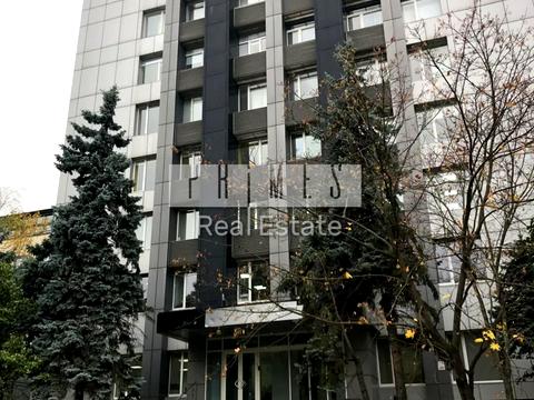 комерційна за адресою Болсуновська вул. (Сергія Струтинського), 8