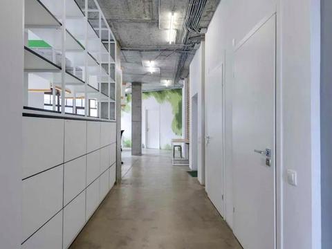 комерційна за адресою Воздвиженська вул., 51-А