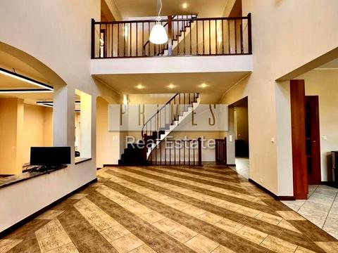 будинок за адресою Азовська вул.