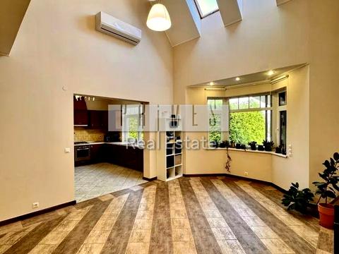 будинок за адресою Азовська вул.