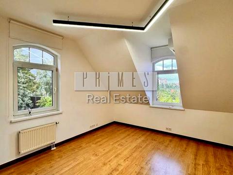 будинок за адресою Азовська вул.