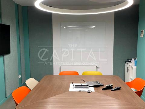 комерційна за адресою Саксаганського вул., 70-Б