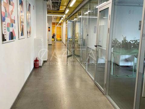 комерційна за адресою Саксаганського вул., 70-Б