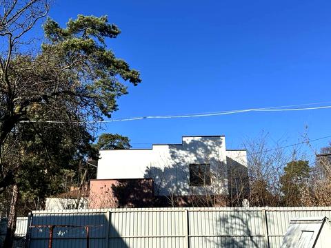 дом по адресу Независимости Украины ул., 18