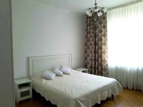 дом по адресу Шептицького, 1