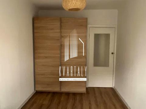 квартира за адресою Любомира Гузара просп. (Космонавта Комарова), 20