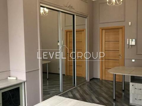 комерційна за адресою Велика Васильківська вул. (Червоноармійська), 26