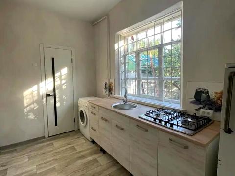 будинок за адресою Галі Мазуренко вул. (Манкевича)