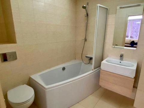 квартира за адресою просп. Александра Поля, 27-Д