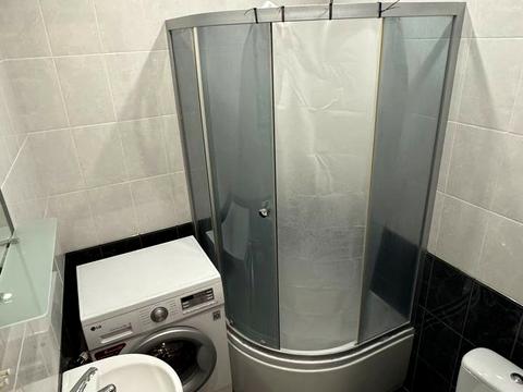 квартира за адресою Богдана Хмельницького просп. (Героїв Сталінграда), 26